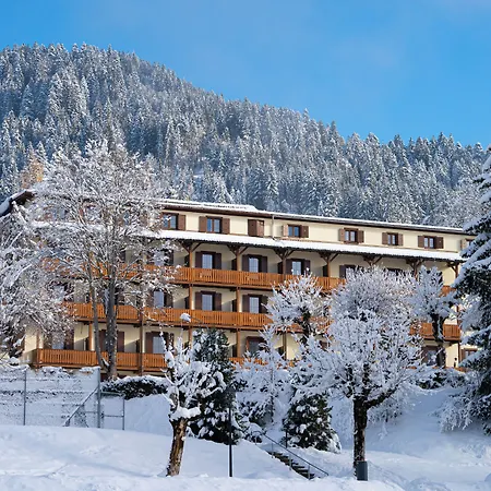 Villars Lodge
