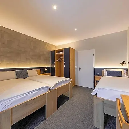 酒店 Villars Lodge 威拉尔-苏-罗伦