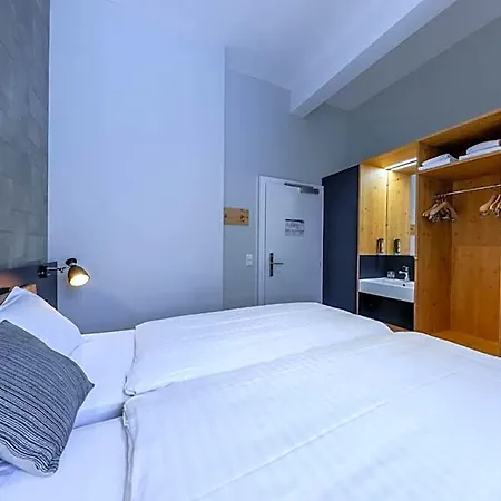 酒店 Villars Lodge 威拉尔-苏-罗伦