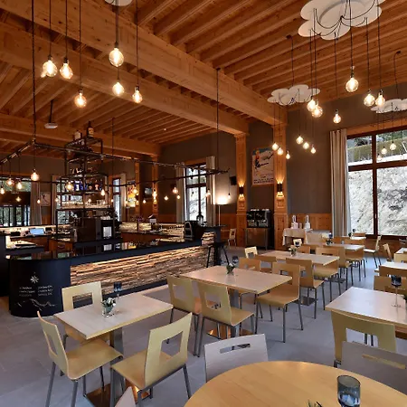 Villars Lodge 호텔